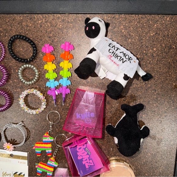 Colorful Accessory Bundle - Picture 4 of 4